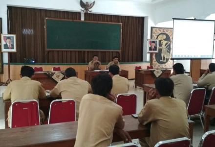 RAPAT KERJA PEMERINTAHAN 