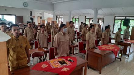 BRIEFING SENIN 17 FEBRUARI 2025